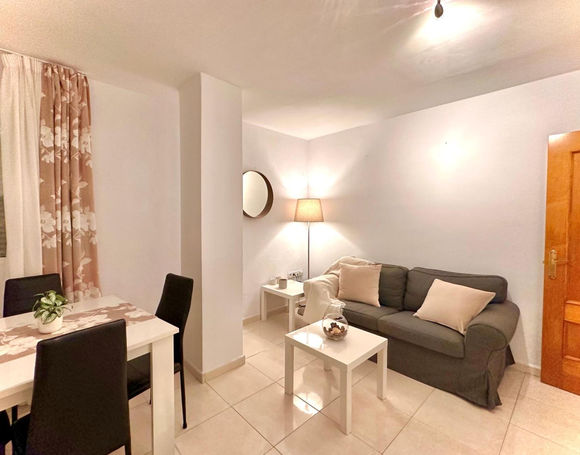 Apartamentos J&K Torremolinos Dış mekan fotoğraf