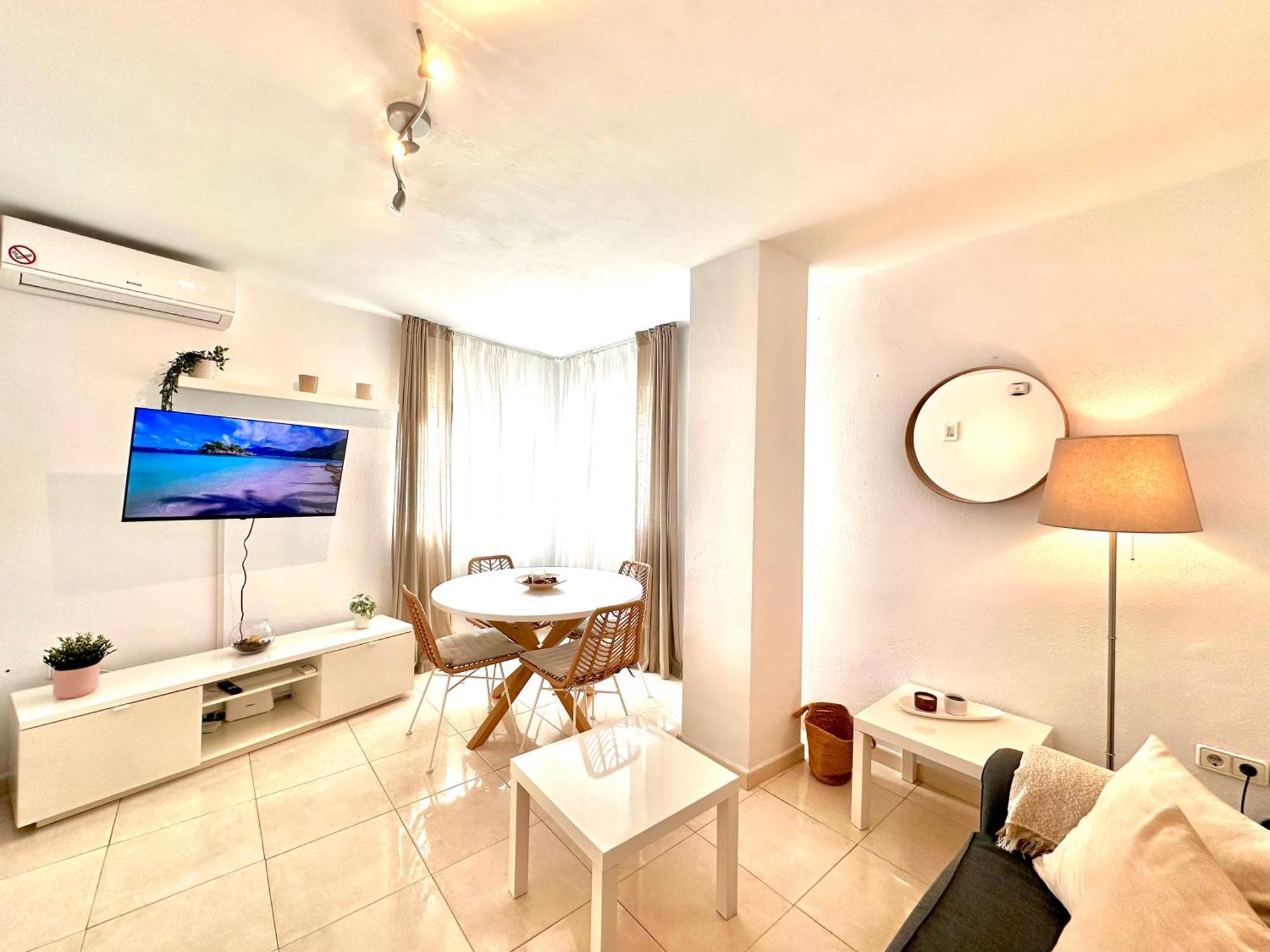 Apartamentos J&K Torremolinos Dış mekan fotoğraf