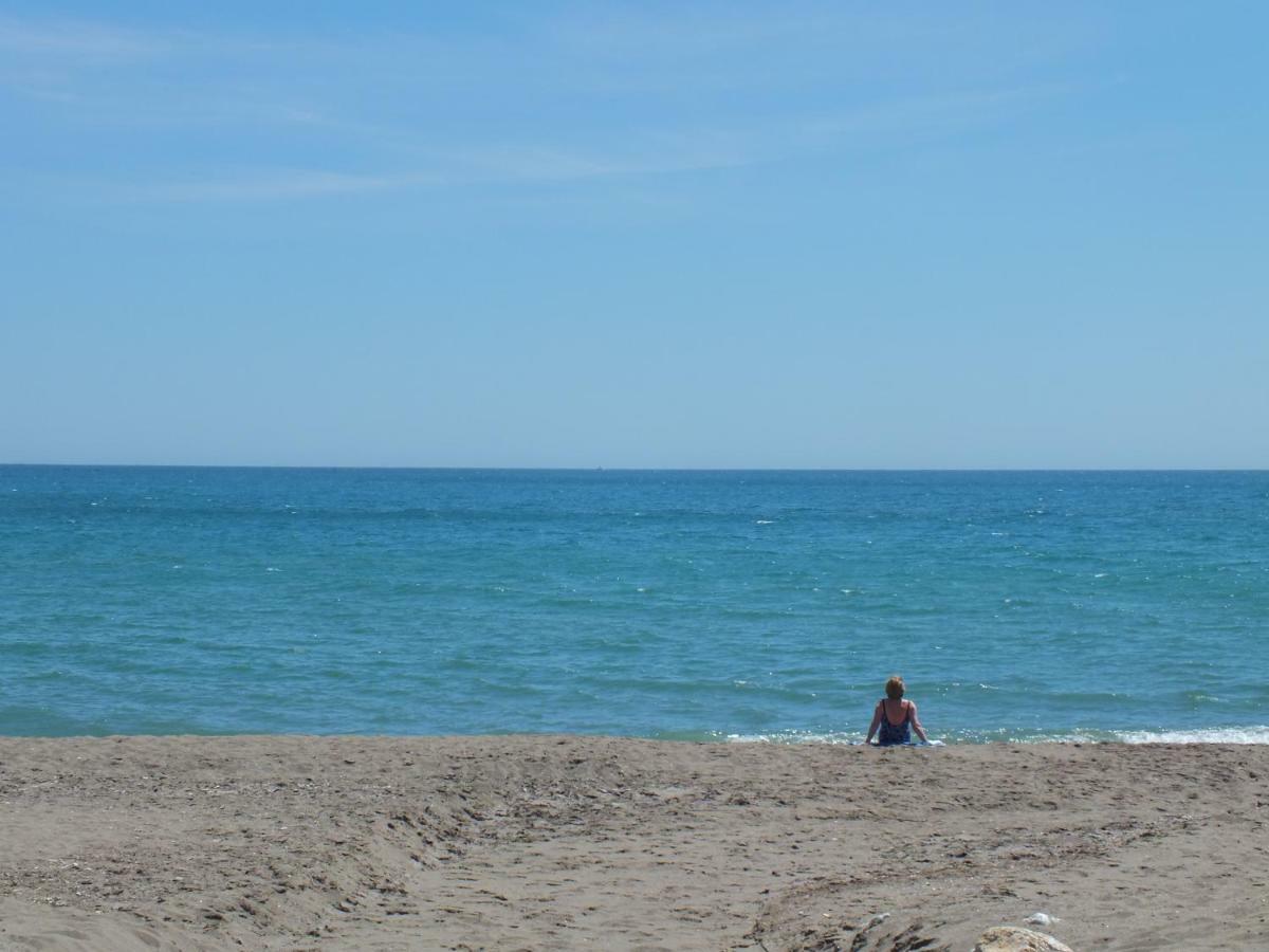 Apartamentos J&K Torremolinos Dış mekan fotoğraf
