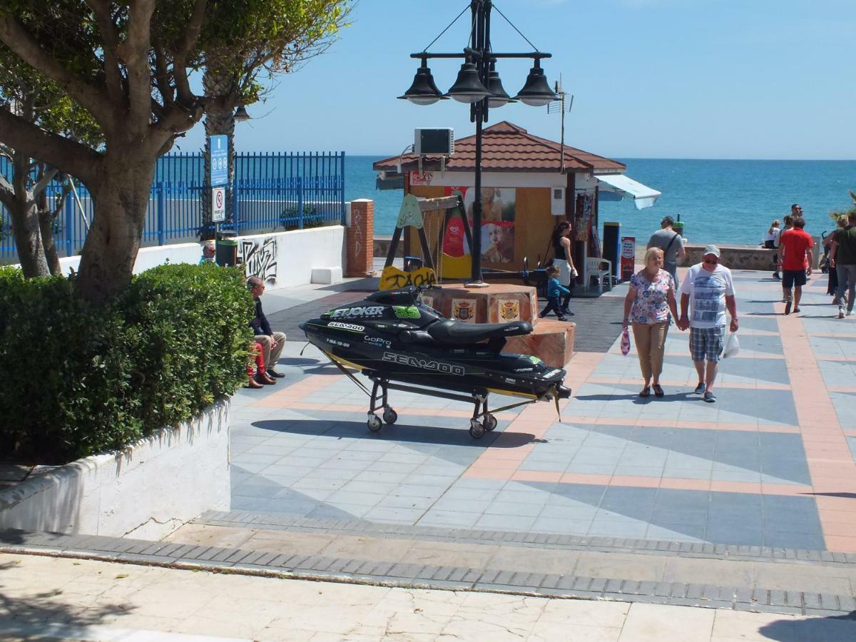 Apartamentos J&K Torremolinos Dış mekan fotoğraf